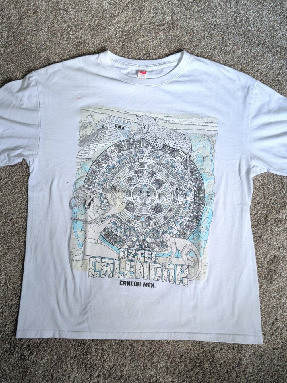 Aztec Calendar Cancun Mexico White Short Sleeve Size Large (Monkey, Bird)